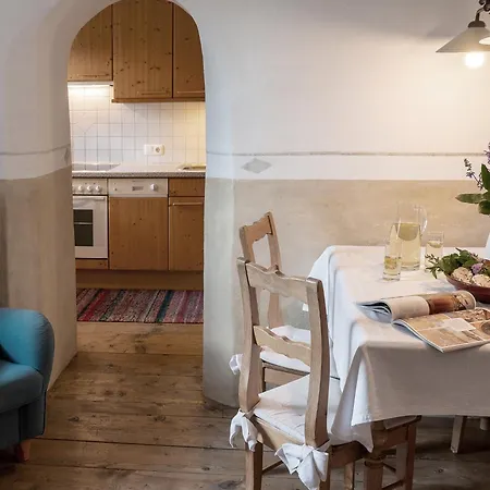 Landhaus Strickenmacher Lägenhet Sillian