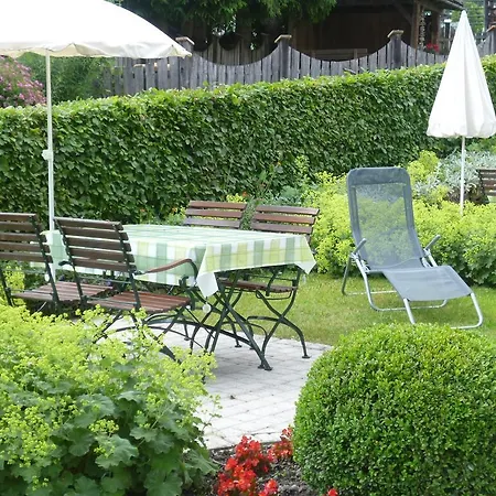 Апартаменты Landhaus Strickenmacher *