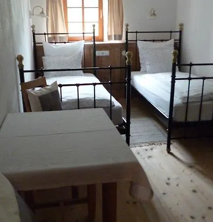 Strickenmacher Apartment *