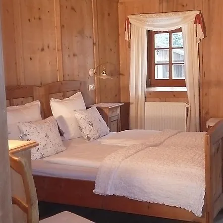 Strickenmacher Apartment *